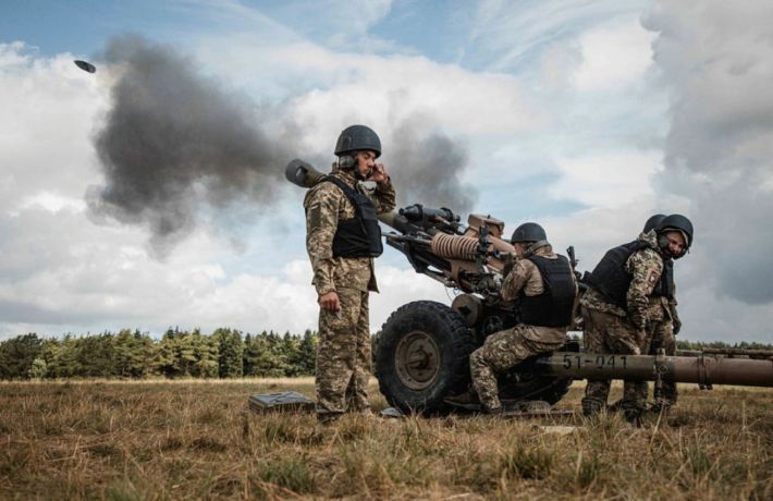 Великобритания расширит программу обучения украинских военных