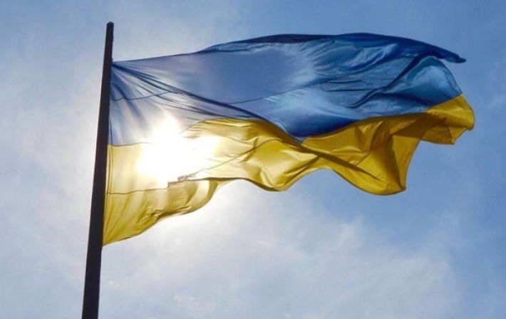 Над Балаклеей подняли украинский флаг