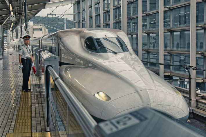 Як вигідно придбати залізничні квитки: залізнична каса чи онлайн
