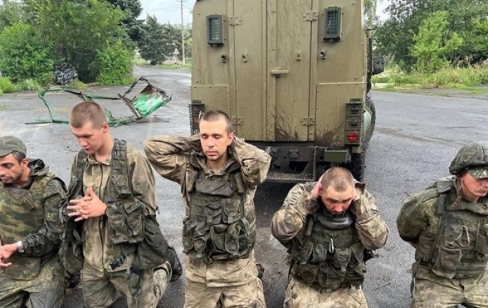 Украинские бойцы захватили невредимым вражеский склад боеприпасов на Харьковщине: 