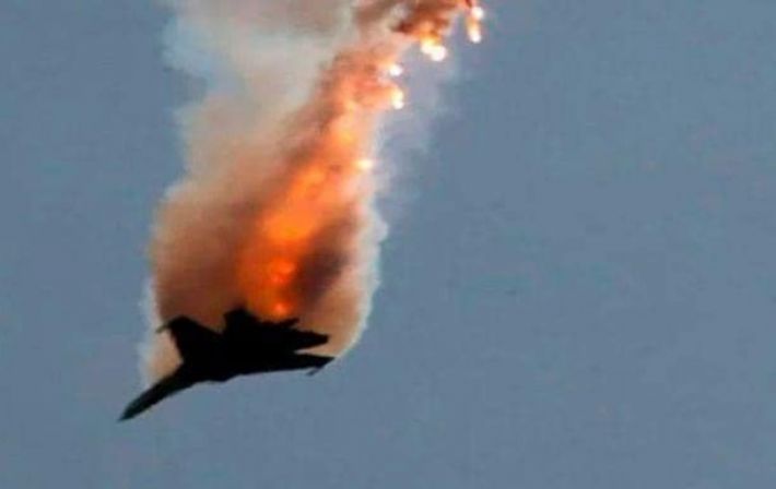 В Крыму упал российский военный самолет - соцсети
