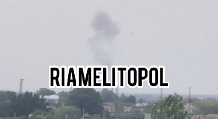 У Мелітополі потужний вибух на аеродромі дим (відео)