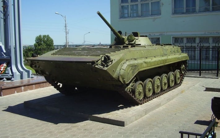 В поддержку защиты Украины: Греция передаст украинским военным 40 советских БМП-1