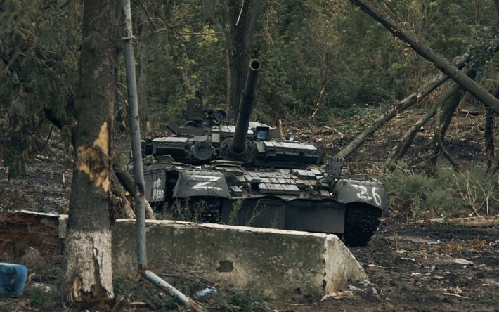 В Харьковской области россияне из танка расстреляли авто с гражданскими: есть жертвы