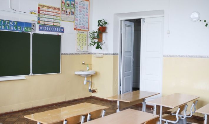 В Мелитополе зреет проблема с кадрами - российские учителя отказываются ехать на оккупированные территории