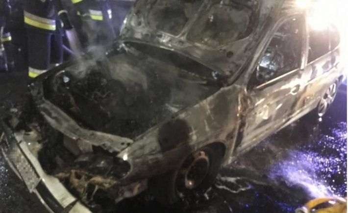 У Запоріжжі під час руху спалахнув автомобіль