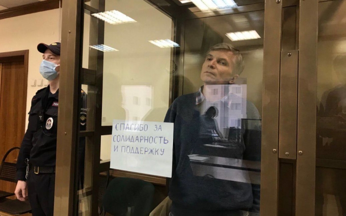 У Росії до 7 років в'язниці засудили московського депутата, який виступив проти війни з Україною