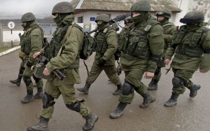У Росії після оголошення часткової мобілізації посилюють охорону військкоматів та пунктів збору