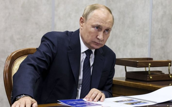Болело в груди и сильно кашлял: обращение Путина к россиянам удалось снять только с четвертой попытки