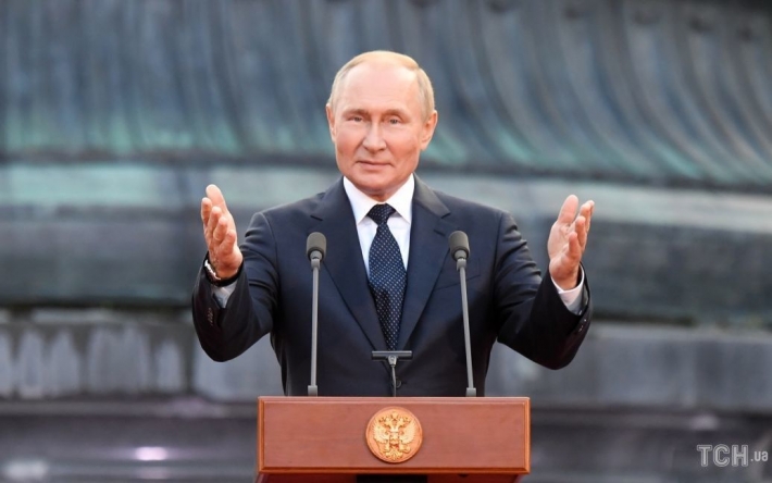 Трусливо "поджав хвост": почему Путин сбежал из Москвы после объявления о мобилизации
