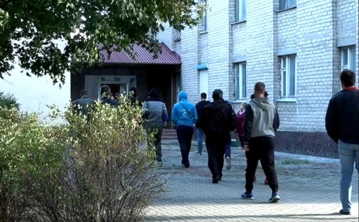 В Мелитополе оккупанты открыли пункт вербовки в "добровольческие батальоны"