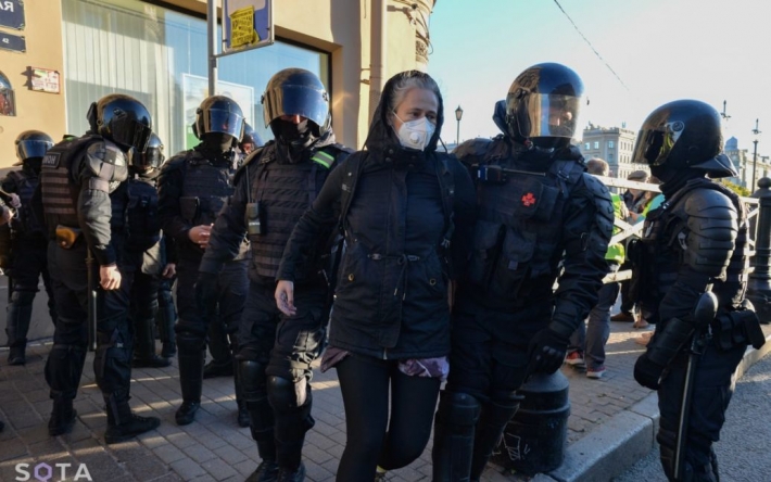 Протесты против мобилизации в России: стало известно количество задержанных в 32 городах
