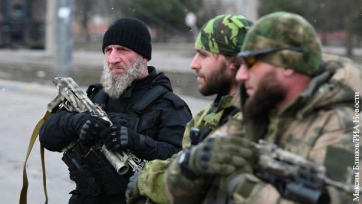У Мелітополі чеченці перевдягаються у форму українських військових (фото)