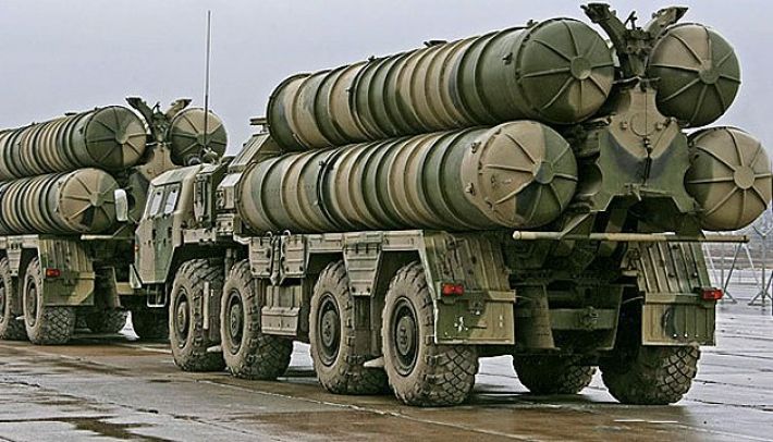 Во временно оккупированный Мелитополь везут ракеты С300, которыми обстрелали Запорожье
