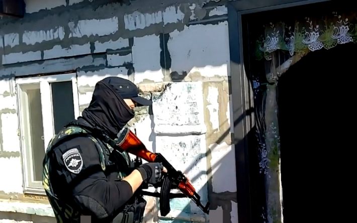 Оккупанты сняли очередной блокбастер о поисках оружия у жителей Мелитопольского района (видео)
