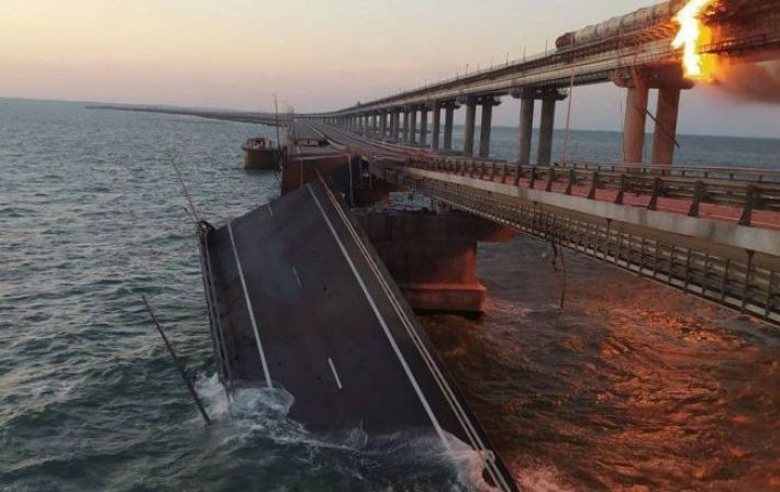Появилось видео с возможным моментом взрыва на Керченском мосту