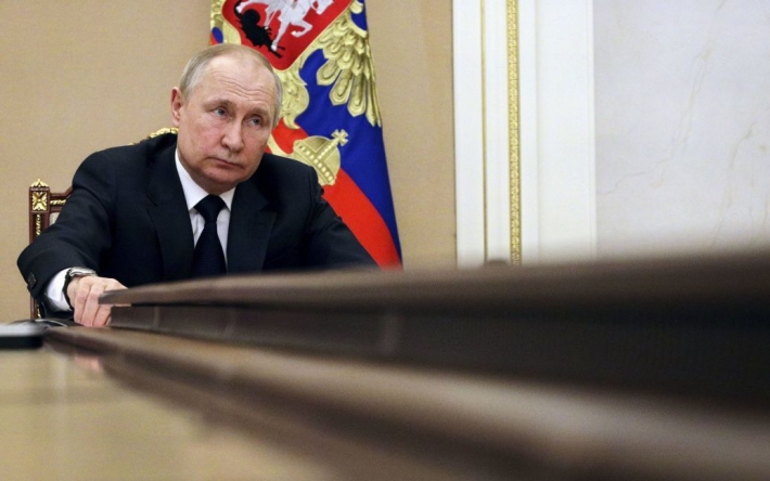 Путин поручил ФСБ "усиленно" защищать Крымский мост