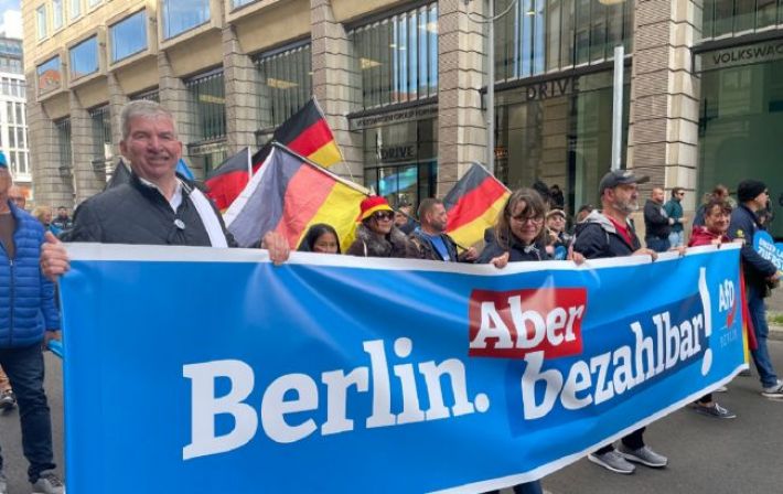 В Берлине пророссийская партия устроила протест с жалобами на цены и санкции