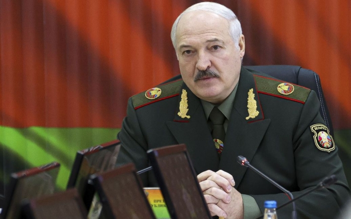 Лукашенко збирає термінову нараду з військовими та силовикам