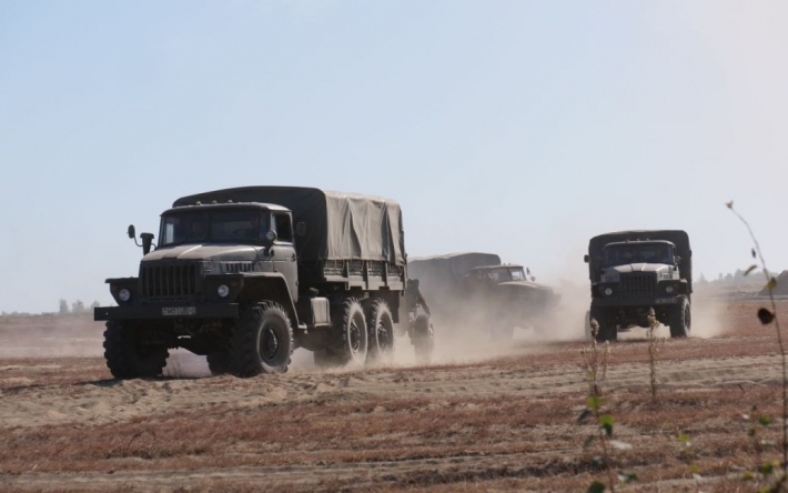 В Беларуси был замечен еще один эшелон с танками и грузовиками для российских вояков в Украине