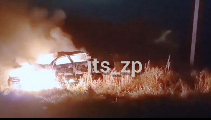 На трассе Бердянск – Мариуполь   взорвалось авто орков (видео)