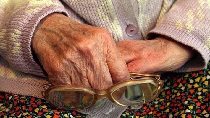 В Запорожье мошенницы обманули пенсионерку на треть миллиона гривен