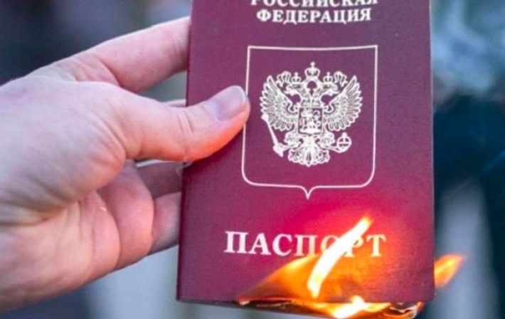 Жителей Мелитополя после псевдо-референдума не хотят принимать в Крыму по роспаспортам