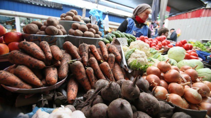 В сети показали цены на продукты питания в Мелитополе (фото)