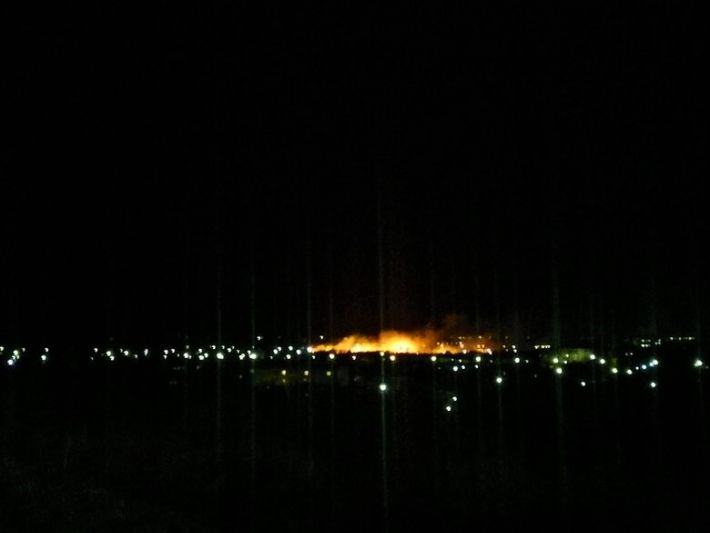 Ночью в Бердянске произошел масштабный пожар - версии СМИ (фото, видео)
