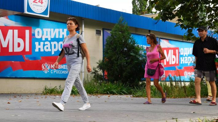 В Мелитополе понаехавшие россияне устраивают разборки в магазинах из-за рублей