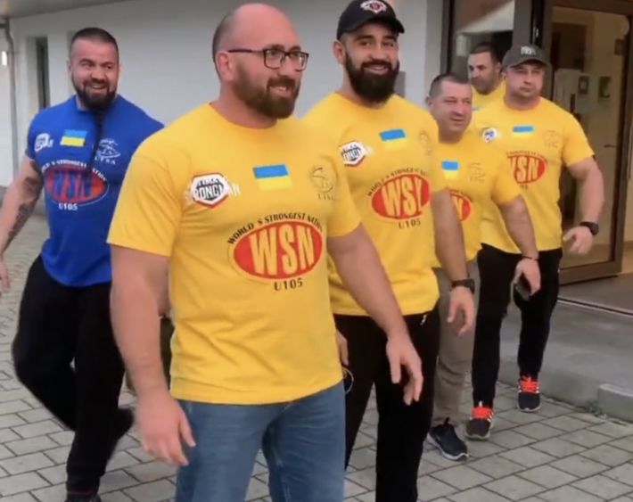 Мелитополец показал, как украинских спортсменов встретили в Германии (видео)