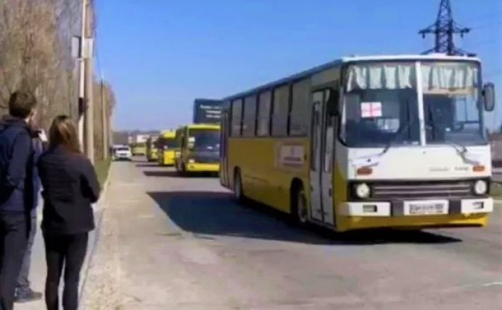 Відновилася евакуація з Гуляйполя до Запоріжжя - розклад автобусів