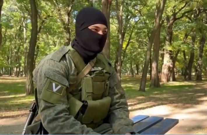 О чем мечтают российские оккупанты в Мелитополе - откровения в интервью (видео)