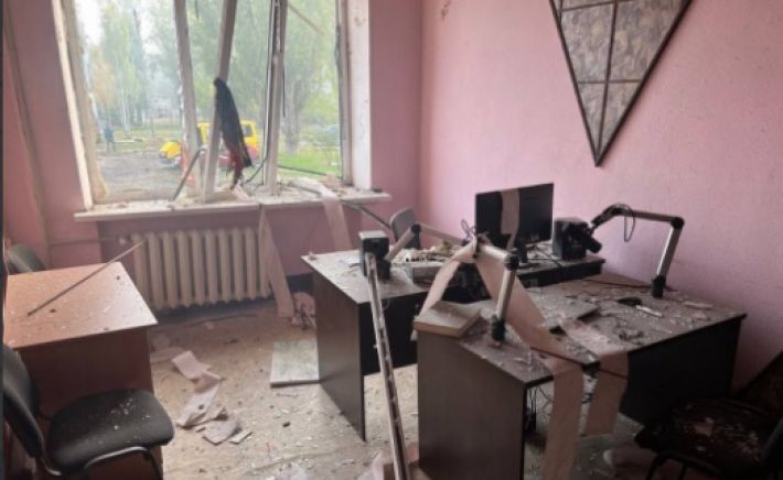 У Мелітополі пропагандисти показали наслідки вибуху бізнес-центру гауляйтера Є. Балицького (фото, відео)