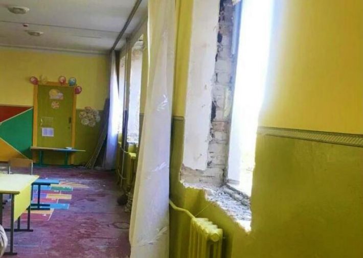 Оккупанты разграбили школу в Запорожской области - вывезли даже окна (фото)