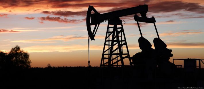 "Коммерсант": РФ ждет резкое падение спроса на нефть