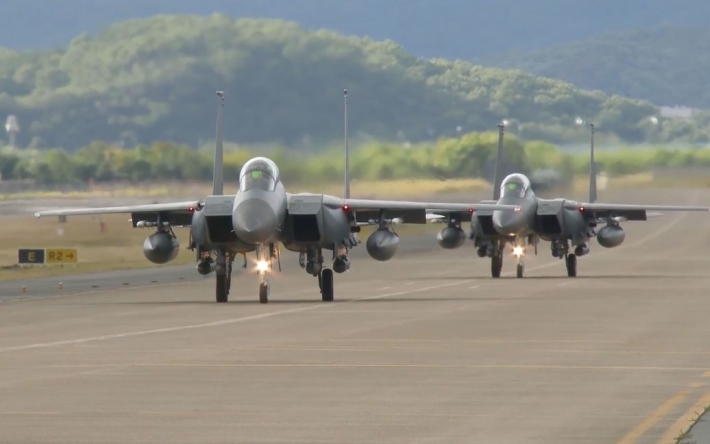 Конфлікт загострюється: КНДР і Південна Корея підняли в повітря десятки військових літаків
