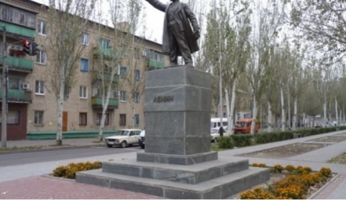 В прошлое без машины времени - в Мелитополе установили очередной памятник