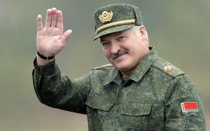 Дрова подвезет к границе: Лукашенко заявил, что хочет 