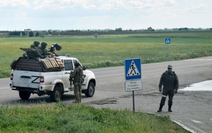Війська РФ накопичують плавзасоби біля Херсона: супутникові фото