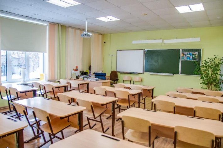 рашисты в Энергодаре заставляют украинских детей посещать их «правильные» школы