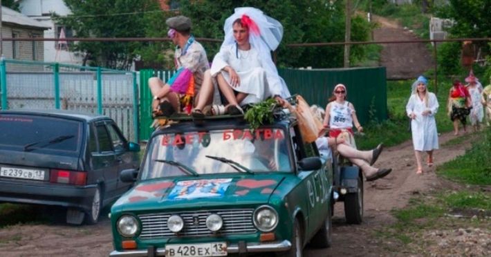 У Мелітопольському районі гауляйтер украв бюджетні гроші, щоб зіграти на них весілля (фото)