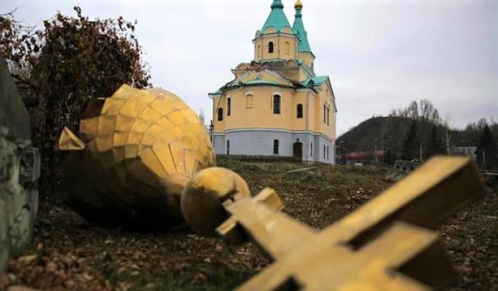 В Запорожской области российские оккупанты обустраивают свои позиции в церквях и школах