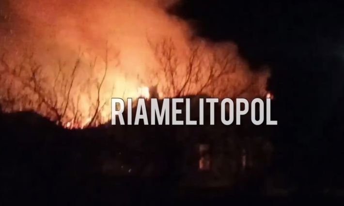 У Мелітопольському районі згорів штаб колаборантів (відео)