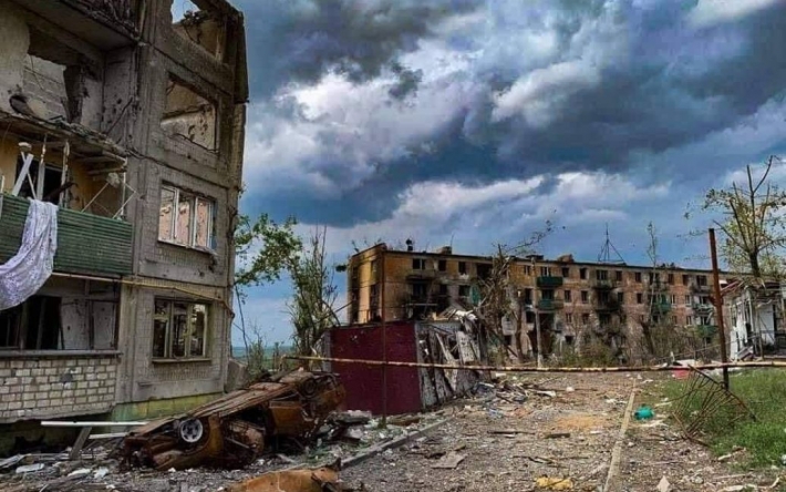 Побільшало дезертирів: окупанти незадоволені переміщенням з Херсона на Луганщину