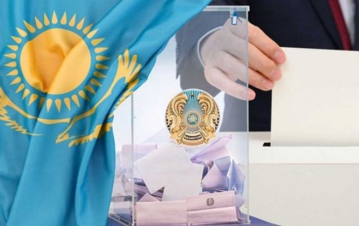 В Казахстане досрочно выбирают президента. Кандидатур всего шесть