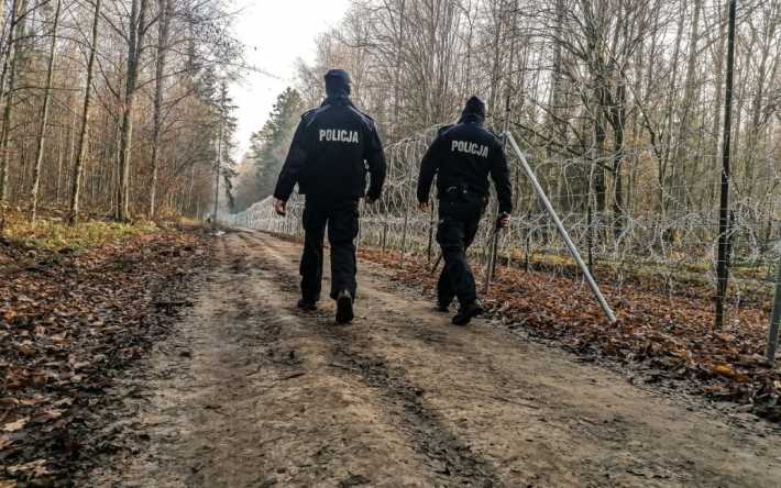 Обнаружили тело мигранта: Беларусь после прошлогодних беспорядков на границе с Польшей снова заявляет об инциденте