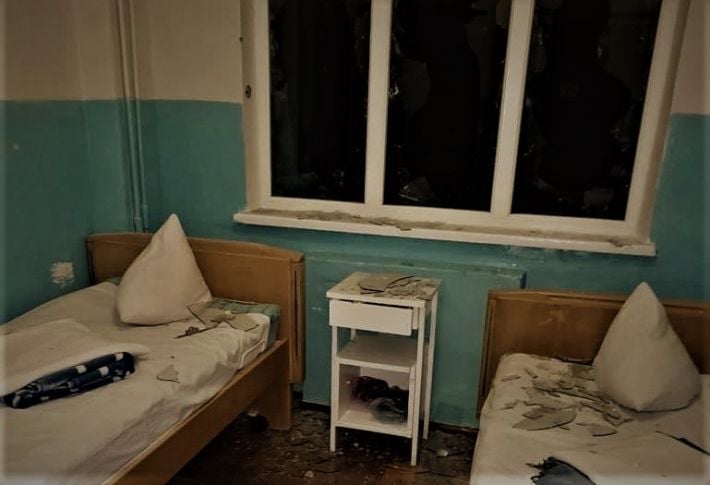 Російські терористи знову атакували лікарню під Запоріжжям (фото)