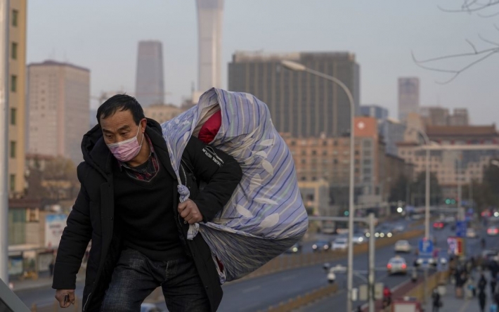 У Китаї посилили коронавірусні обмеження: у 31 провінції спалахи COVID-19