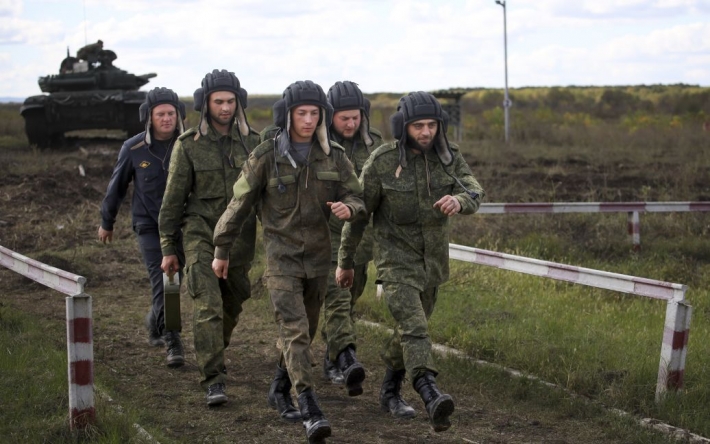 Російські окупанти приховано запровадили чергову хвилю мобілізації в РФ та ОРДЛО